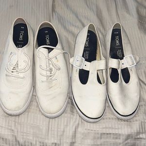 Toms white canvas